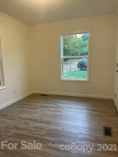 1515 Howard Gap Loop Road Flat Rock, NC 28731 - Photo 23 of 26 Gallery Image 23