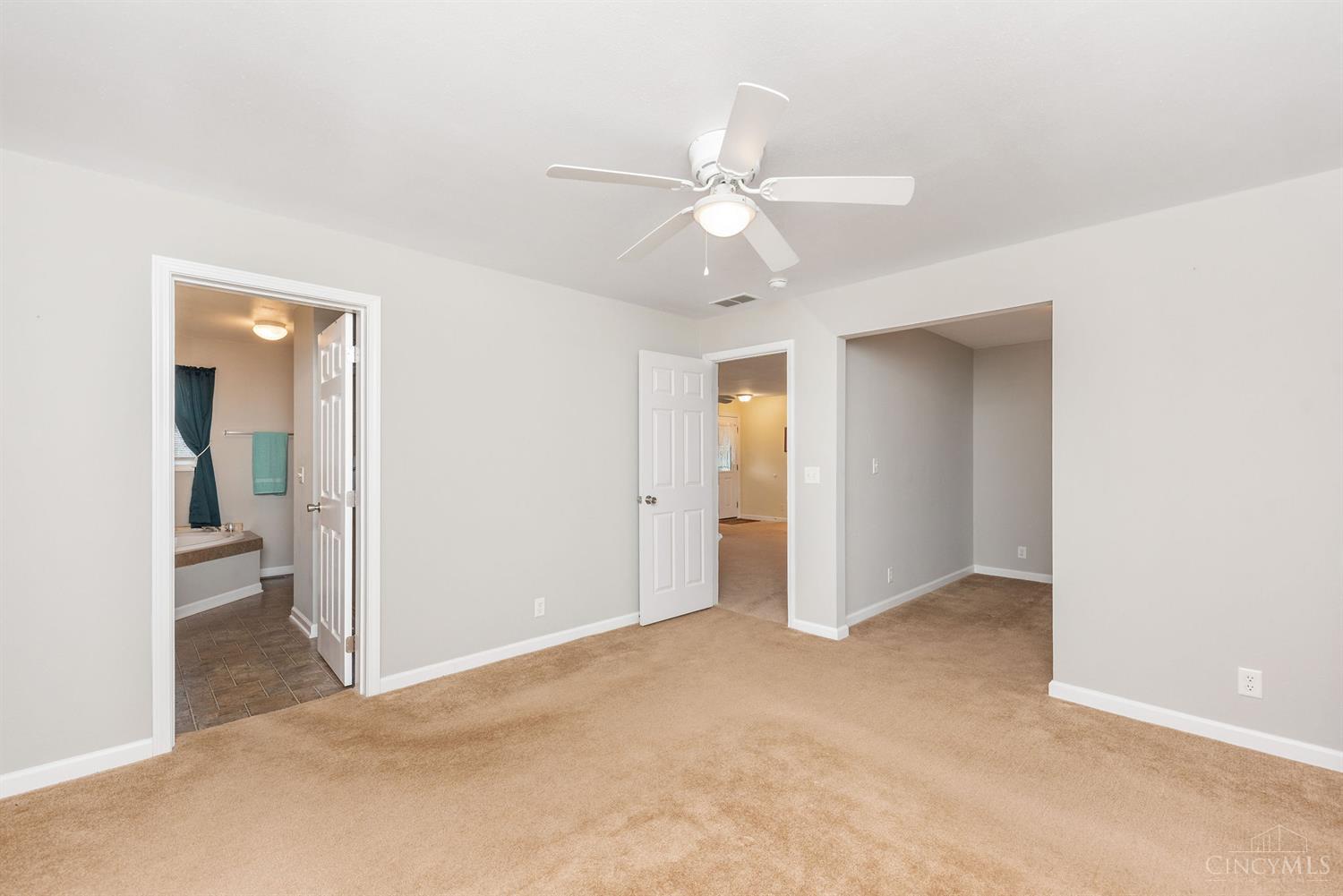 828 Gumley Road Blanchester, OH 45107 - Photo 12 of 32