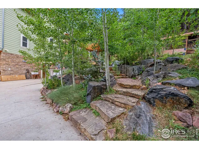$1,100,000 | 301 Valley Lane, Boulder, CO 80302