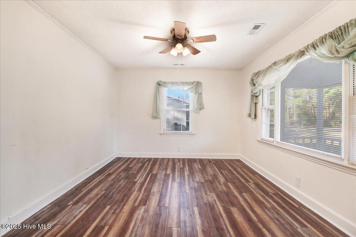 270 Orange Street Kinston, NC 28504 - Photo 14 of 32 14-270 Orange St-14
