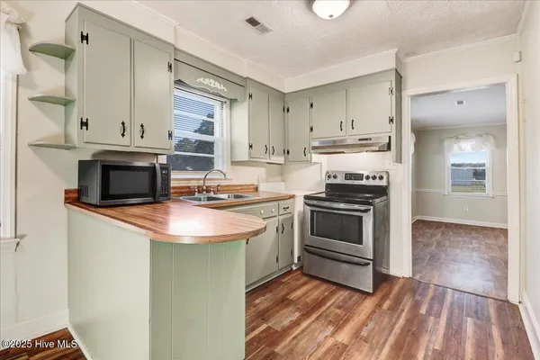 $169,000 | 270 Orange Street, Kinston, NC 28504