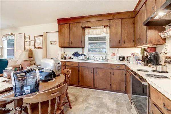 $169,000 | 270 Orange Street, Kinston, NC 28504