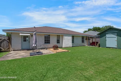 $210,000 | 125 Sea Pines Drive, Youngsville, LA 70592