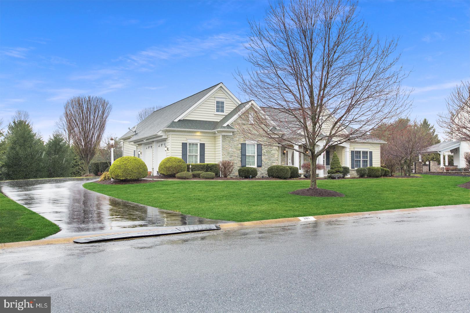 381 Harvest Drive Lititz, PA 17543 - Photo 2 of 73 Gallery Image 2