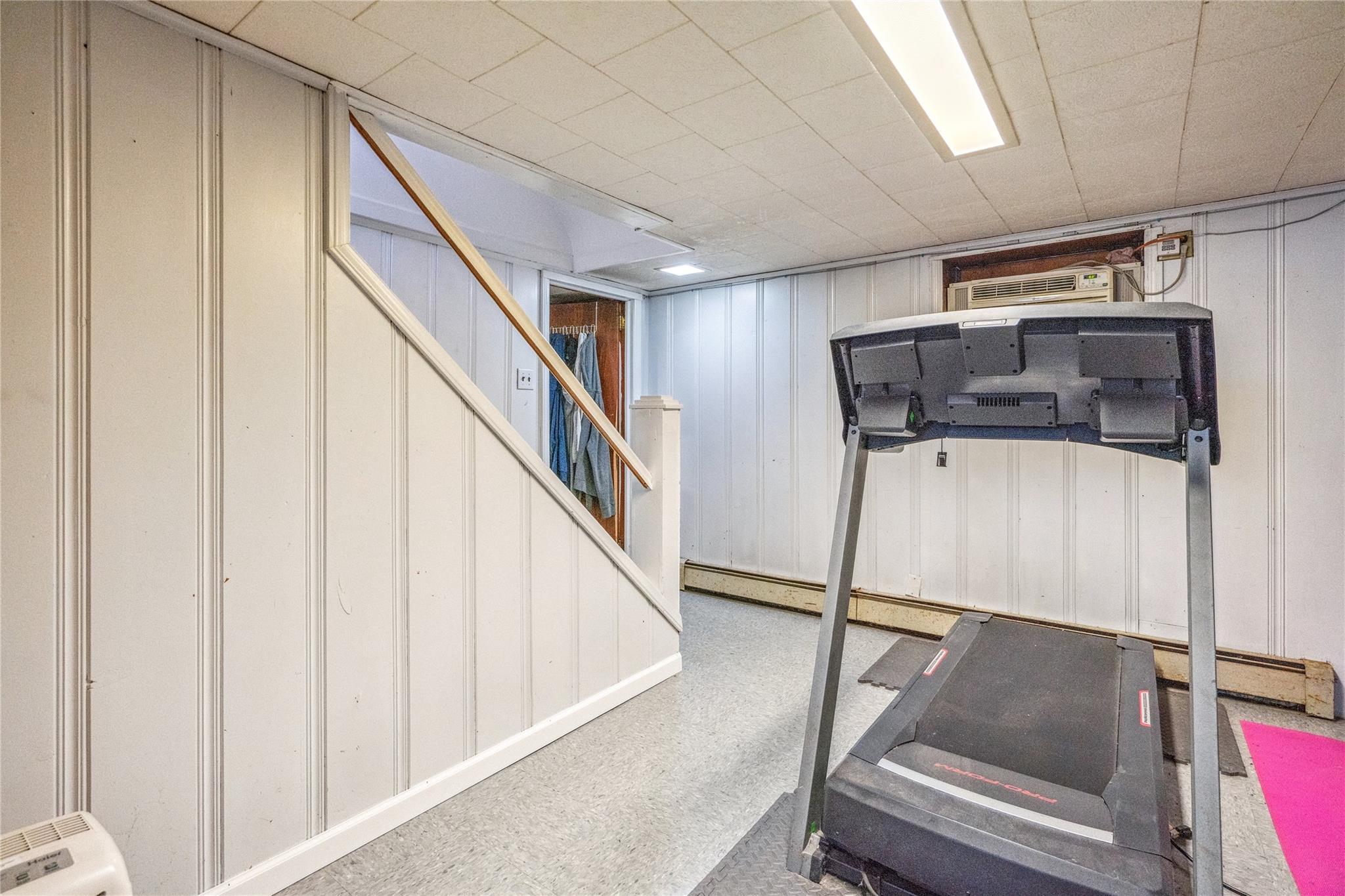 12 Westmoreland Road Merrick, NY 11566 - Photo 27 of 42 a view of entryway