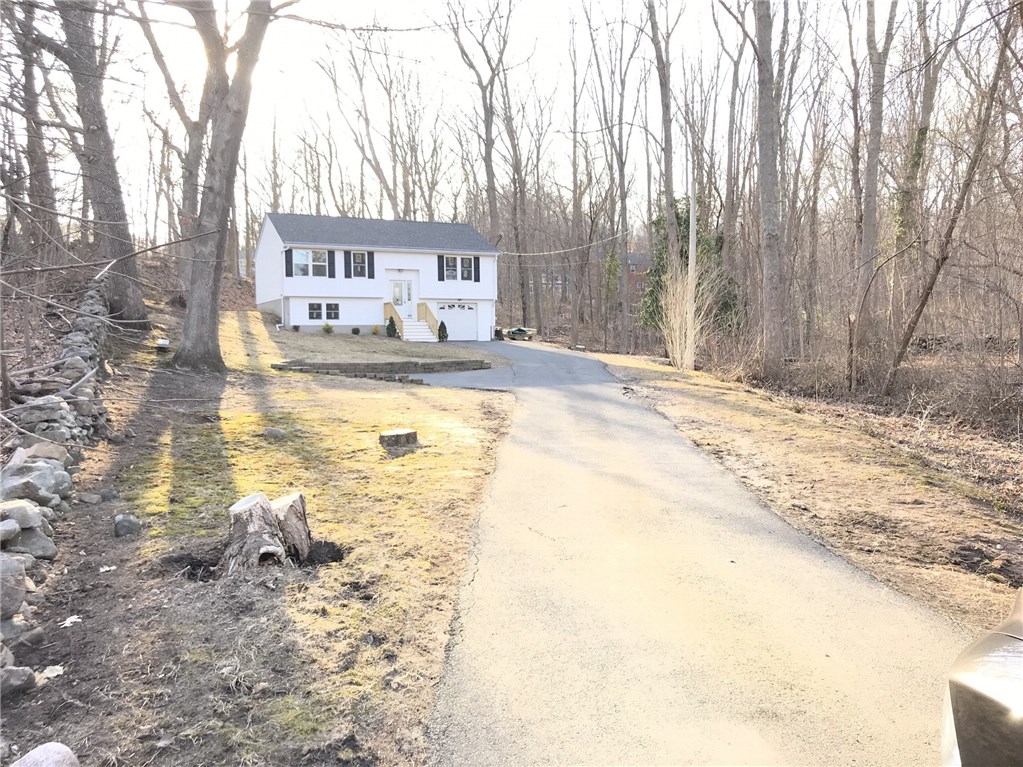 300 Abbott Run Valley Road Cumberland, RI 02864 - Photo 4 of 21