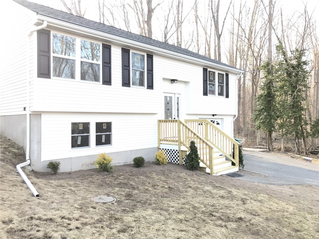 300 Abbott Run Valley Road Cumberland, RI 02864 - Photo 5 of 21
