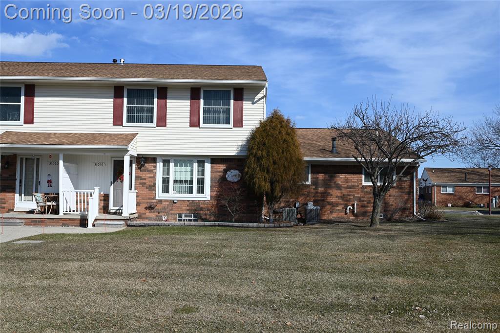 31056 Richert Street, Unit 8 Fraser, MI 48026 - Photo 1 of 19