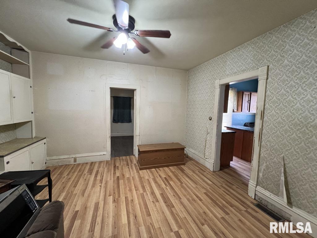 102 West North 1st Street Table Grove, IL 61482 - Photo 11 of 22
