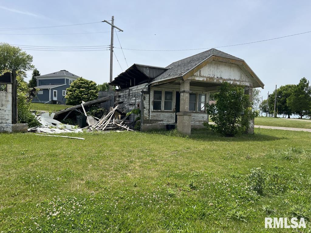 102 West North 1st Street Table Grove, IL 61482 - Photo 8 of 22