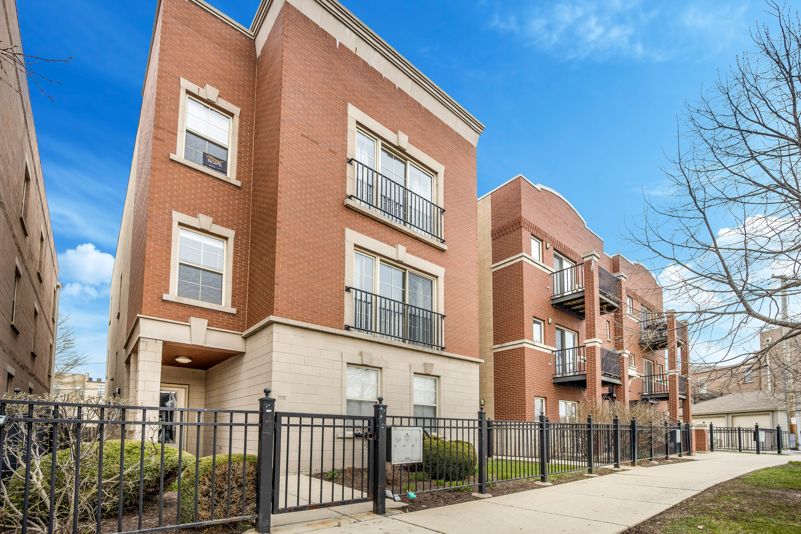 1136 West 13th Street, Unit 301 Chicago, IL 60608 - Photo 1 of 21
