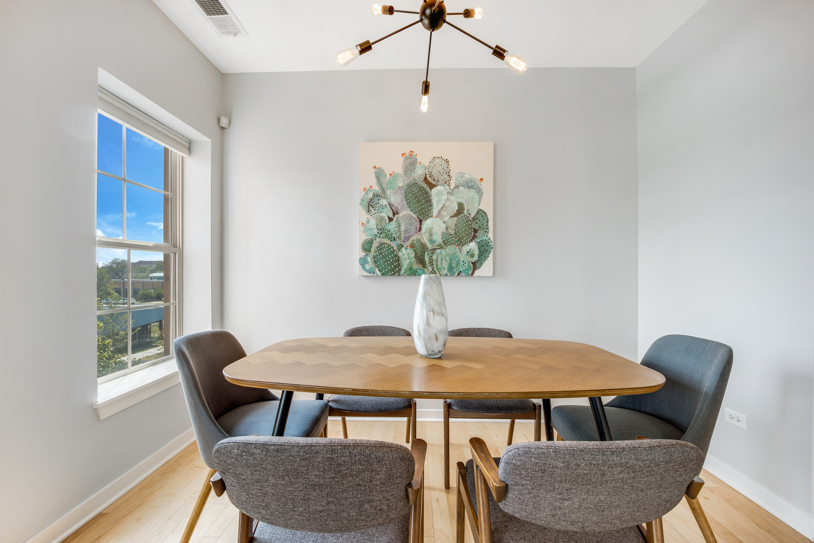 1136 West 13th Street, Unit 301 Chicago, IL 60608 - Photo 8 of 21