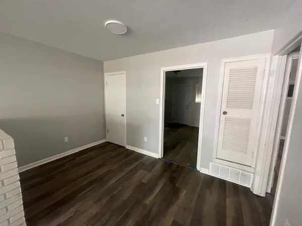 $925 | 3019 Carnes Avenue, Memphis, TN 38111