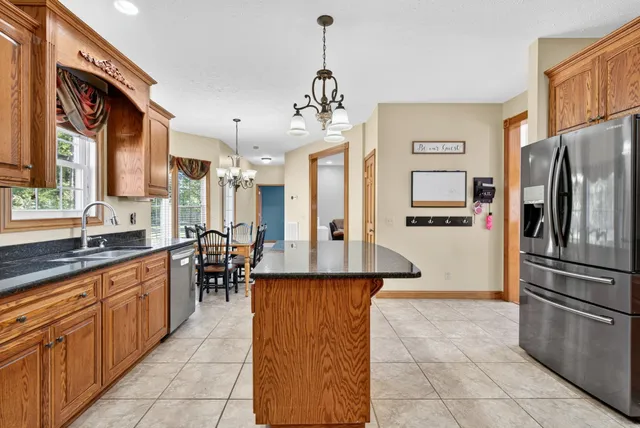 $649,000 | 2614 Rice Humphrey Road, Puryear, TN 38251