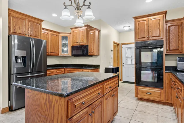 $649,000 | 2614 Rice Humphrey Road, Puryear, TN 38251