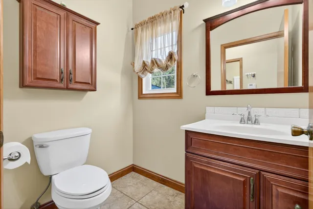 $649,000 | 2614 Rice Humphrey Road, Puryear, TN 38251