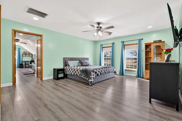 $577,500 | 2614 Rice Humphrey Road, Puryear, TN 38251