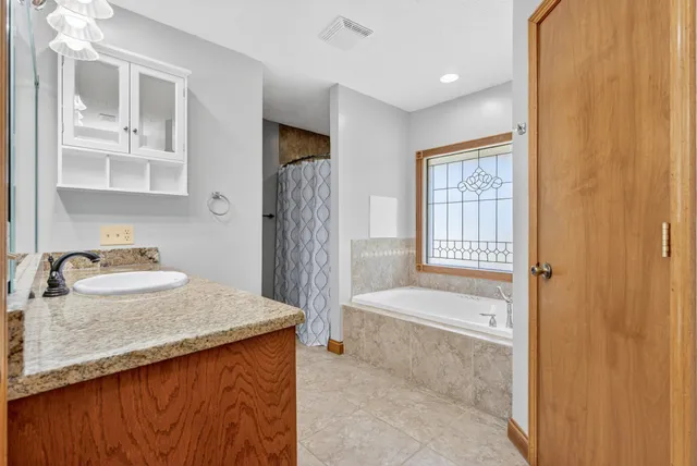 $649,000 | 2614 Rice Humphrey Road, Puryear, TN 38251