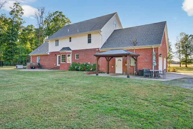 $649,000 | 2614 Rice Humphrey Road, Puryear, TN 38251