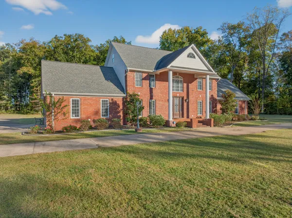 $577,500 | 2614 Rice Humphrey Road, Puryear, TN 38251