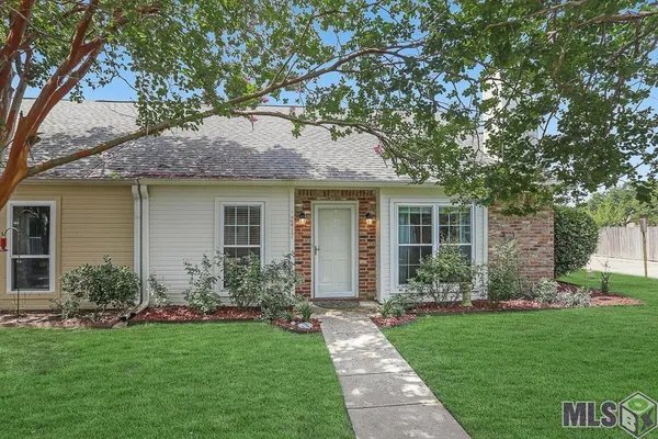 $1,900 | 12417 Coursey Boulevard, Baton Rouge, LA 70816