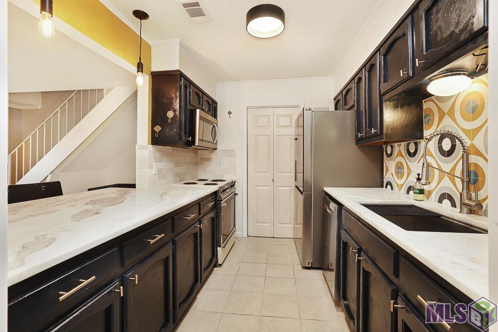 12417 Coursey Boulevard Baton Rouge, LA 70816 - Photo 8 of 22