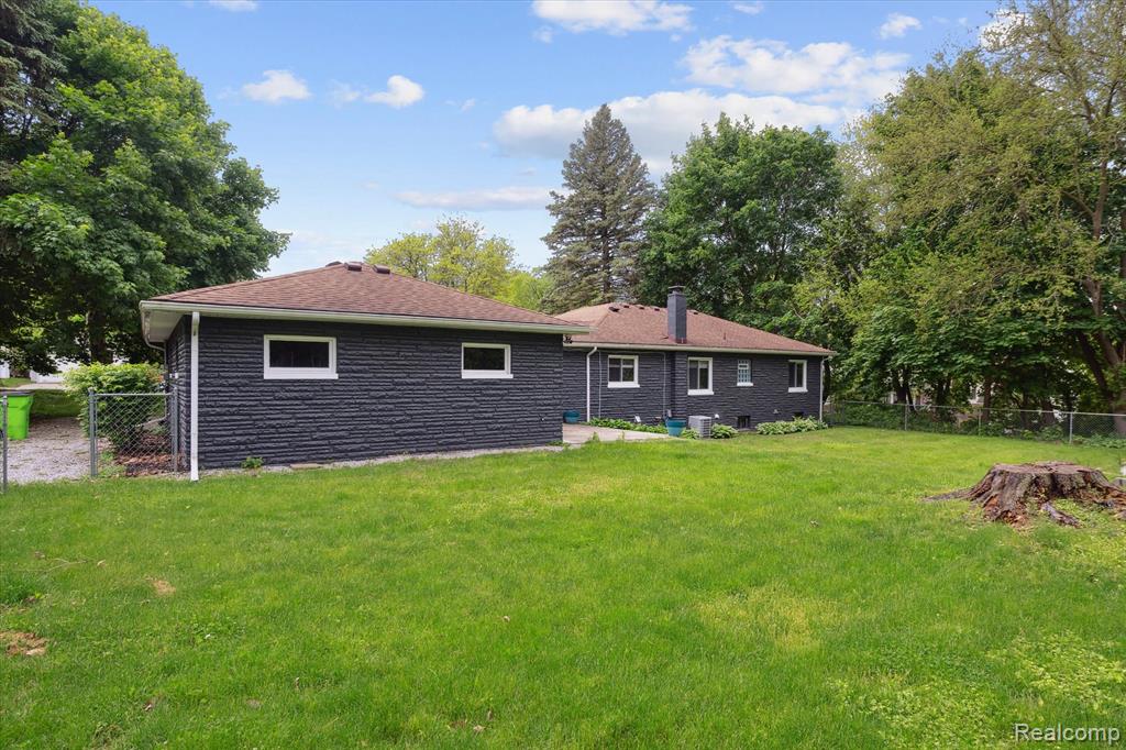105 George Street Milford, MI 48381 - Photo 41 of 48