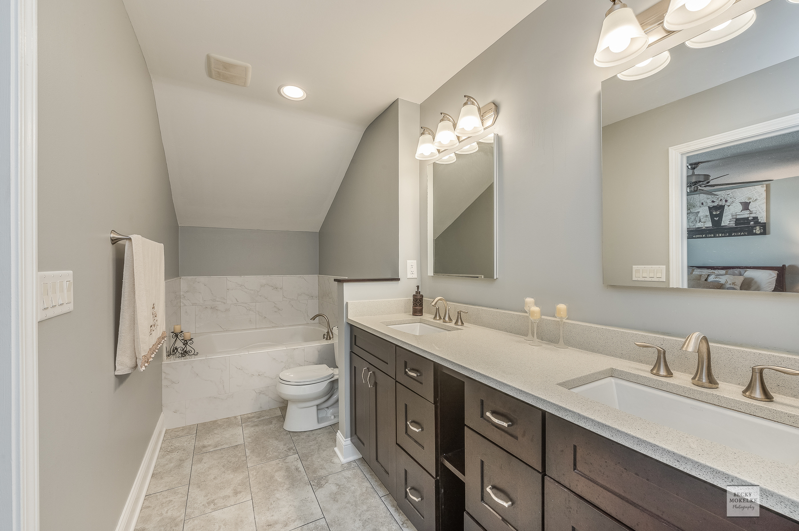 484 Village Green Road Naperville, IL 60540 - Photo 11 of 21