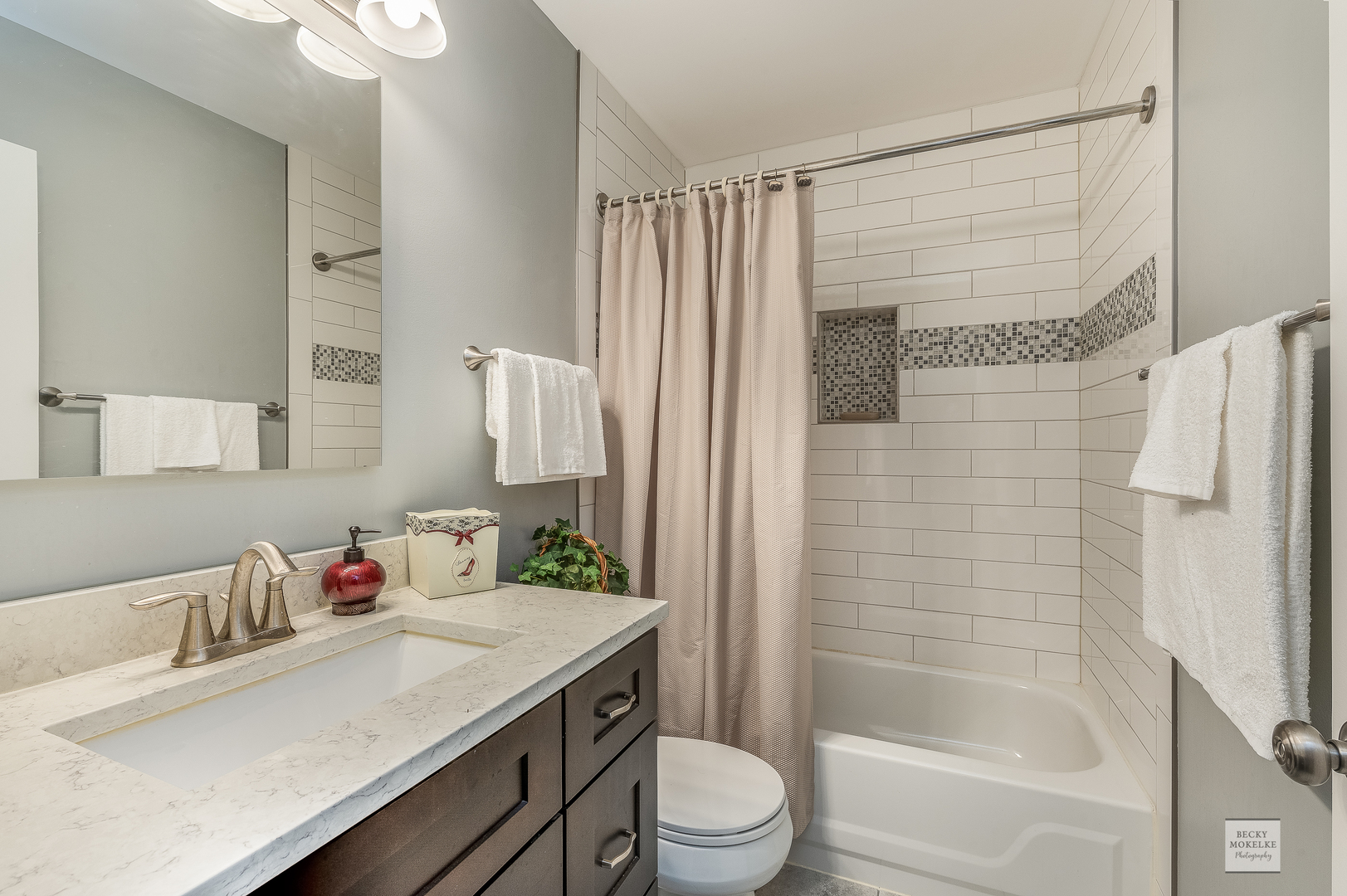 484 Village Green Road Naperville, IL 60540 - Photo 16 of 21