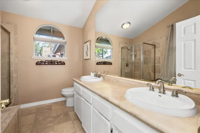 $460,000 | 332 Magnolia Avenue, Clovis, CA 93611