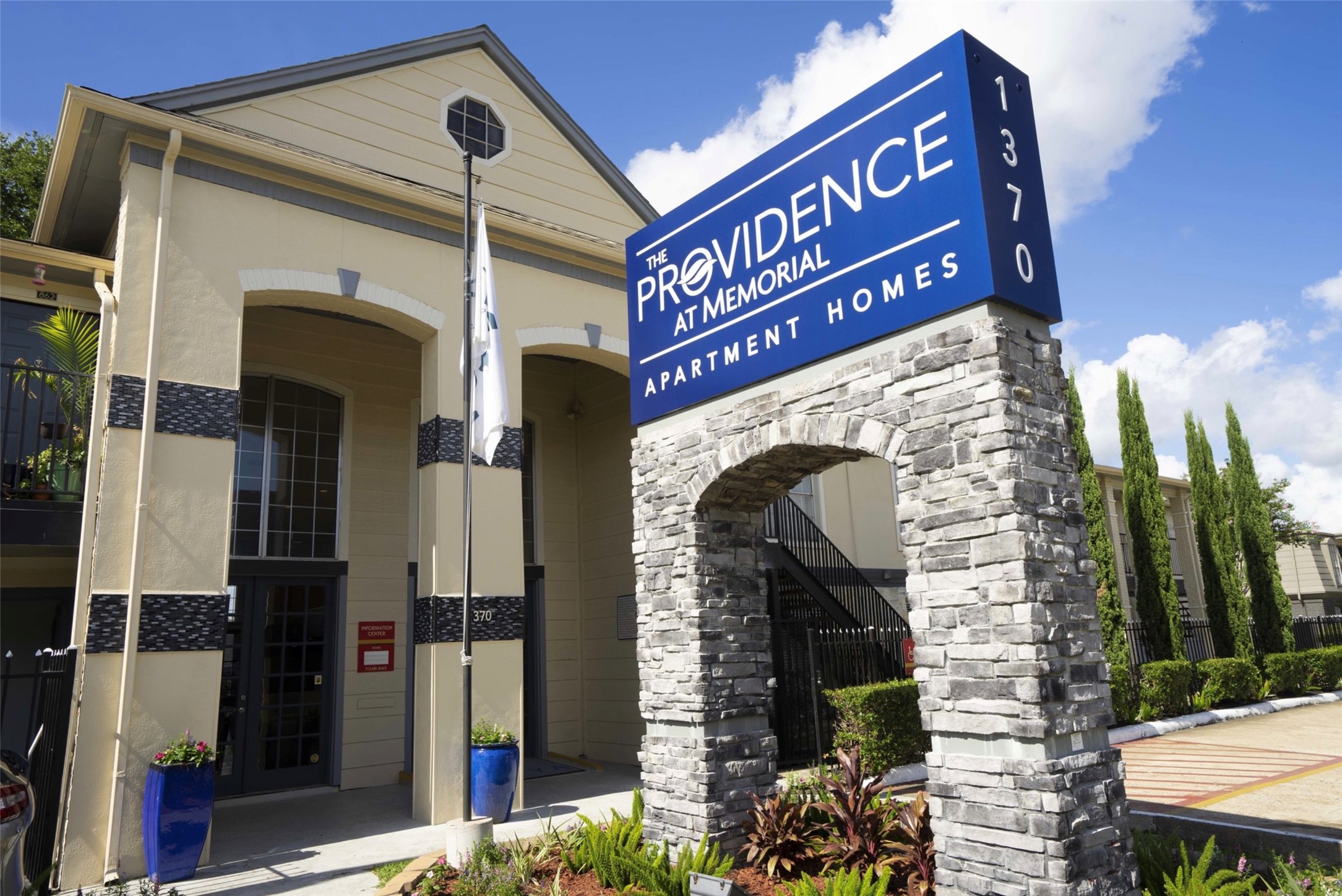 1370 Afton Street, Unit 322 Houston, TX 77055 - Photo 1 of 15