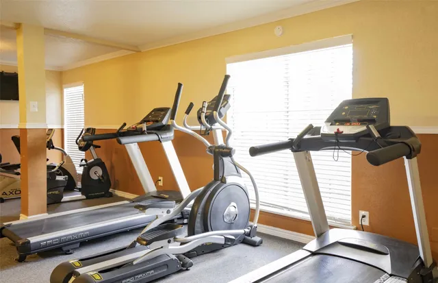 $999 | 1370 Afton Street, Unit 322, Houston, TX 77055