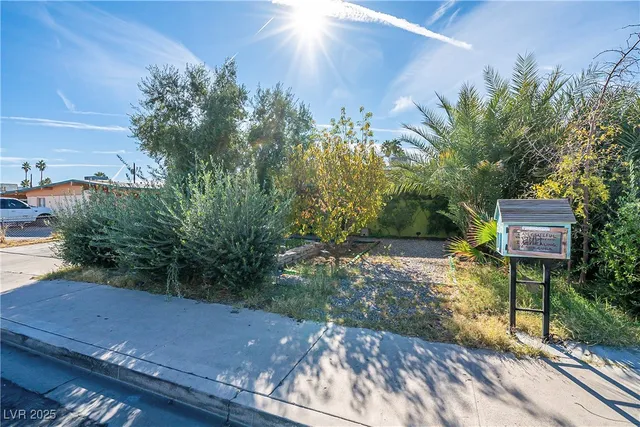 $1,493 | 1306 East Phillips Avenue, Unit 1306, Las Vegas, NV 89104