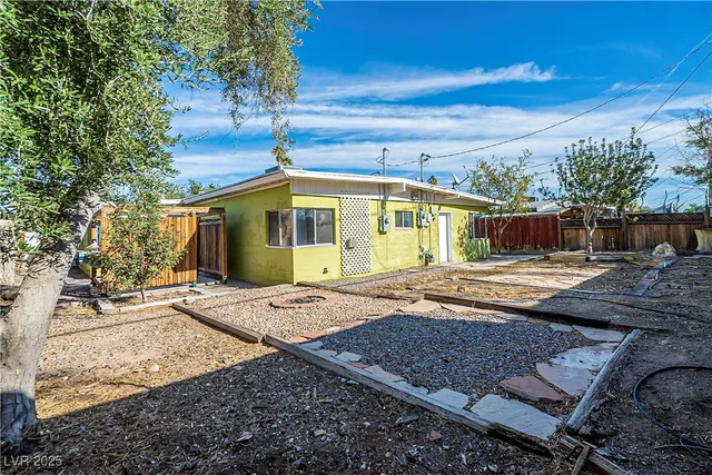 $1,493 | 1306 East Phillips Avenue, Unit 1306, Las Vegas, NV 89104