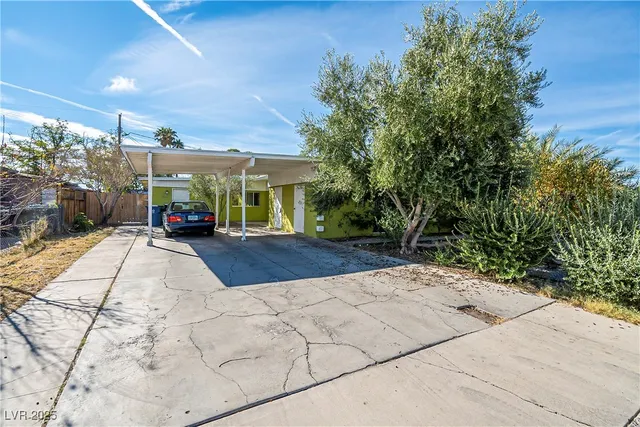 $1,493 | 1306 East Phillips Avenue, Unit 1306, Las Vegas, NV 89104