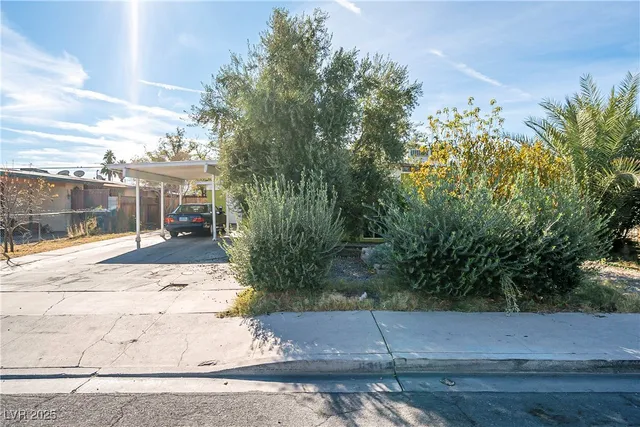 $1,493 | 1306 East Phillips Avenue, Unit 1306, Las Vegas, NV 89104