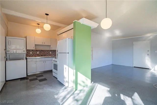 $1,493 | 1306 East Phillips Avenue, Unit 1306, Las Vegas, NV 89104