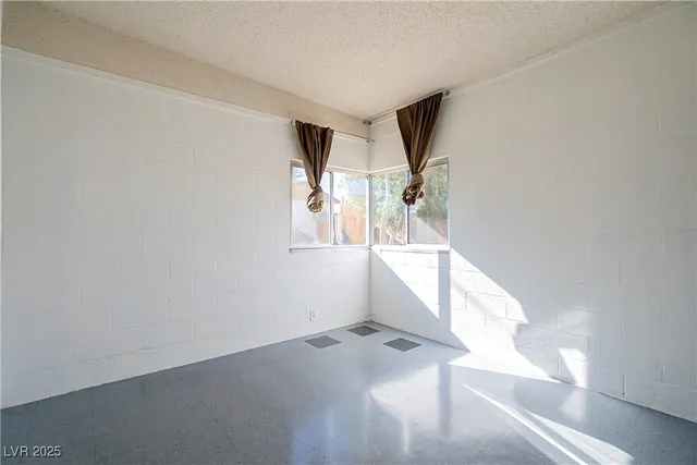 $1,493 | 1306 East Phillips Avenue, Unit 1306, Las Vegas, NV 89104