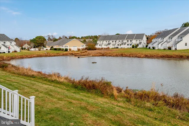 a sign that is on the side of the road