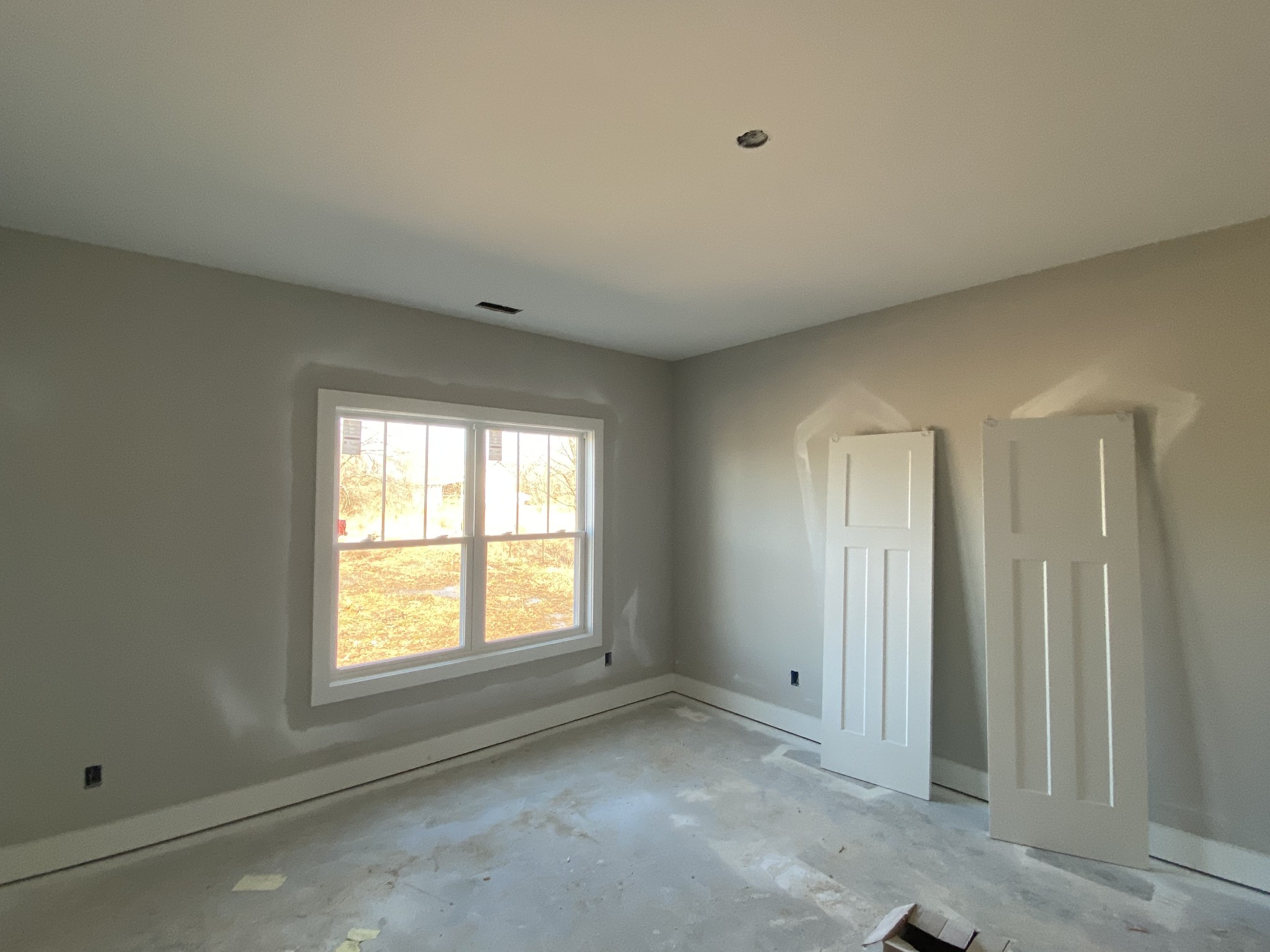 5249 Hugh Woodard Road Springfield, TN 37172 - Photo 9 of 11 a view of a livingroom with an empty space and a window