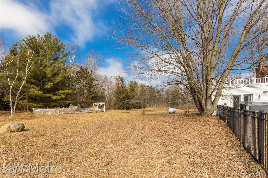 8665 Meskill Road Columbus, MI 48063 - Photo 50 of 55