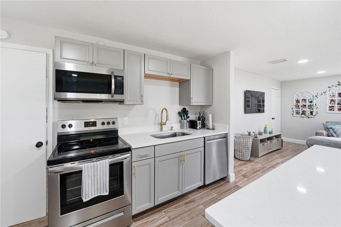 2440 Warwick Road Melbourne, FL 32935 - Photo 14 of 31 Gallery Image 14