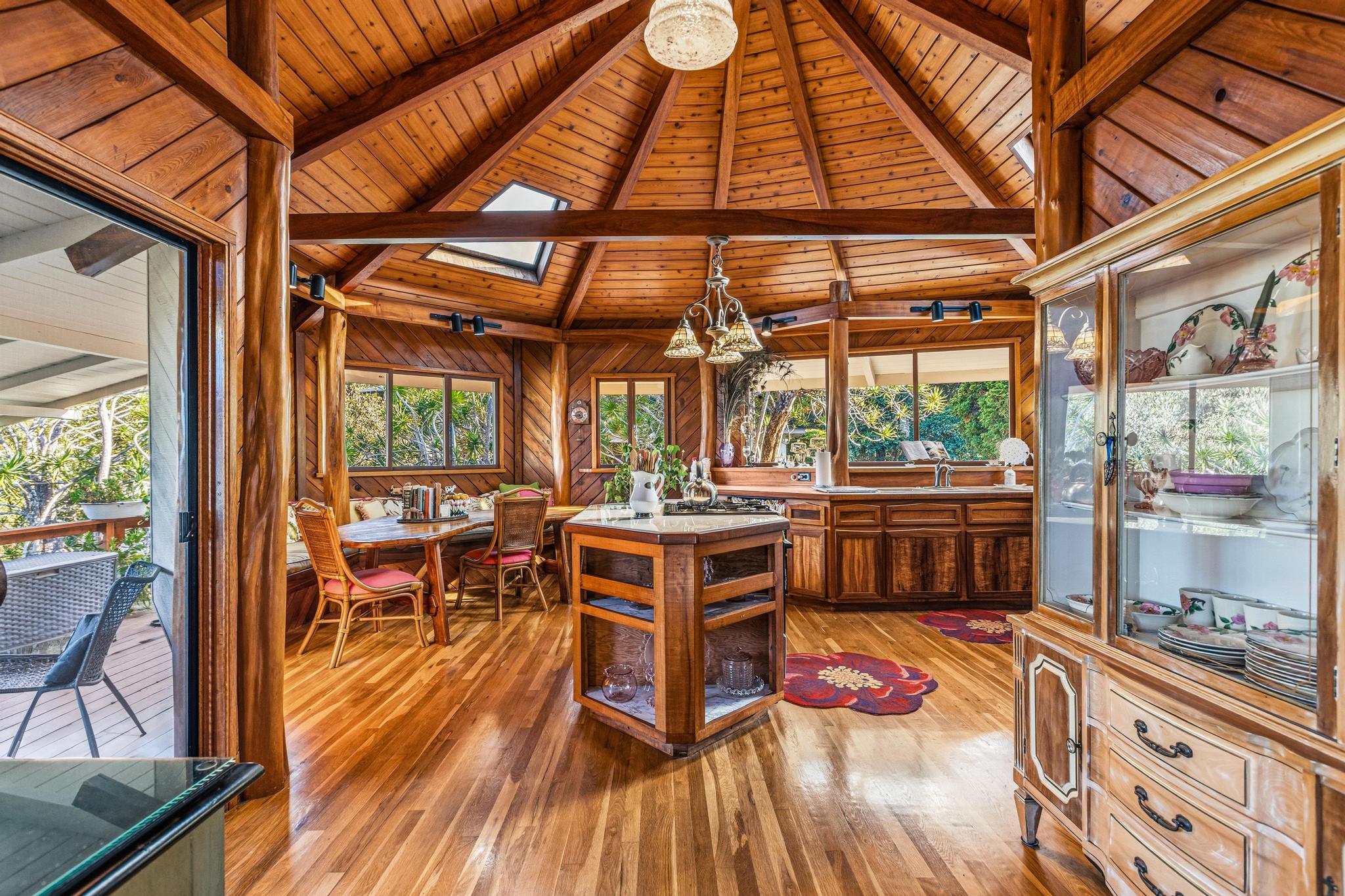 43-5745 Old Stable Road Paauilo, HI 96776 - Photo 10 of 30 a view of a chairs and table in a patio