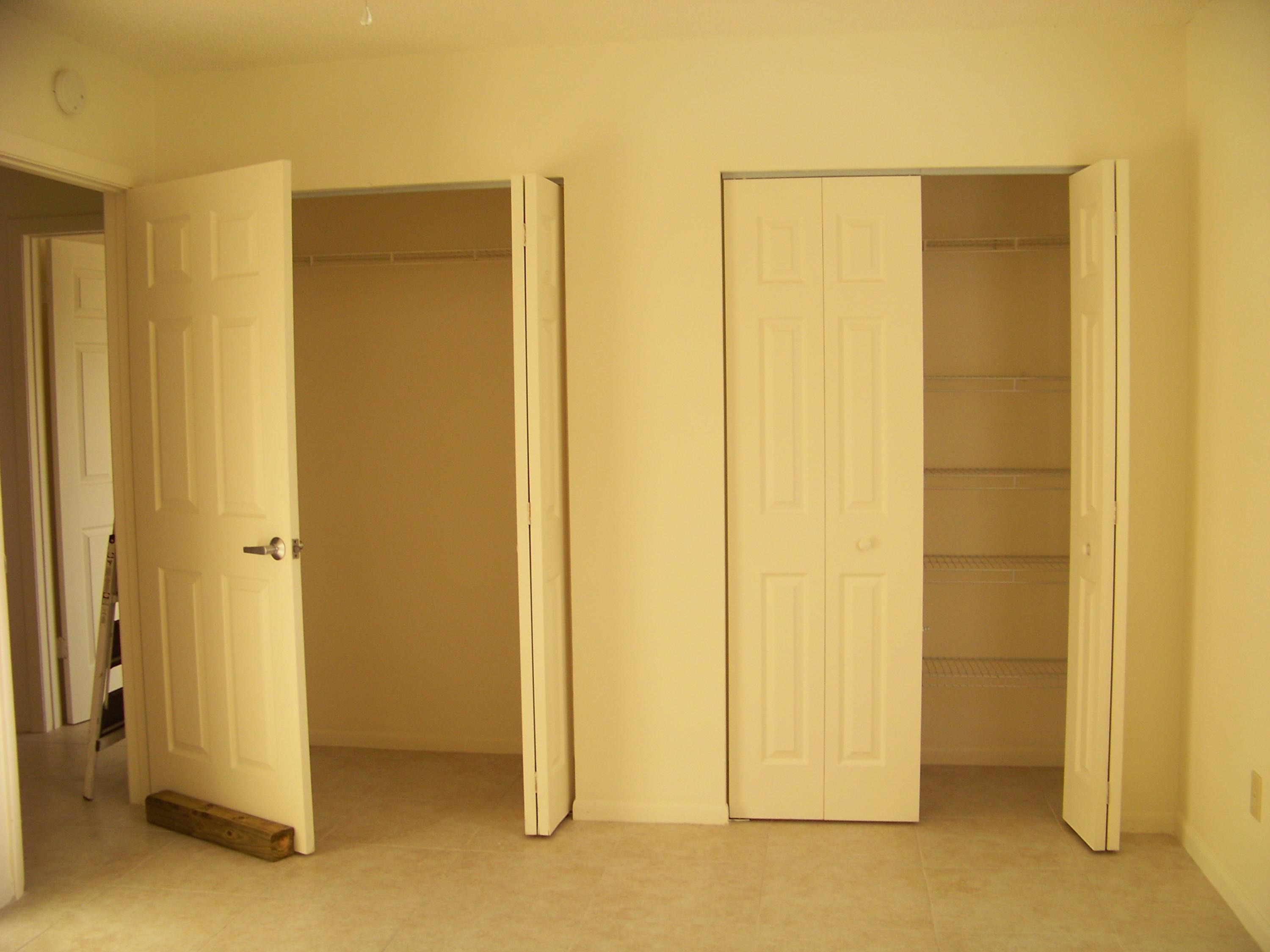 4907 Southeast Salvatori Road Stuart, FL 34997 - Photo 5 of 13 100_4532