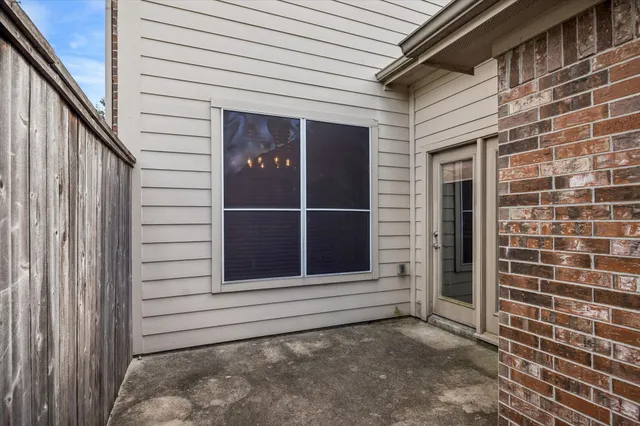 $2,500 | 16027 Powder Springs Lane, Houston, TX 77070