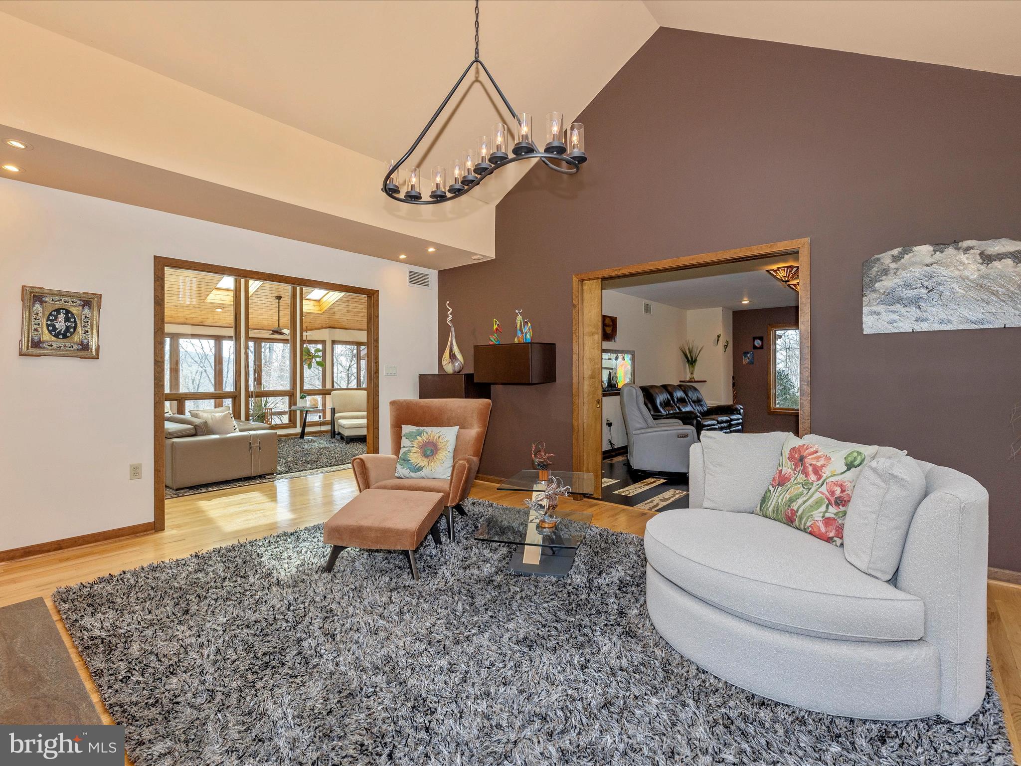 3948 Mar Lu Ridge Road Jefferson, MD 21755 - Photo 29 of 116 Family Room