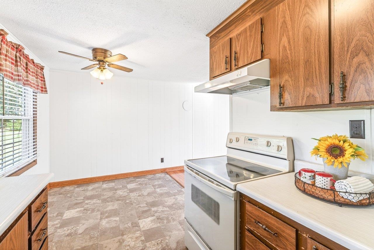 6599 Azalea Lane Dayton, VA 22821 - Photo 19 of 55