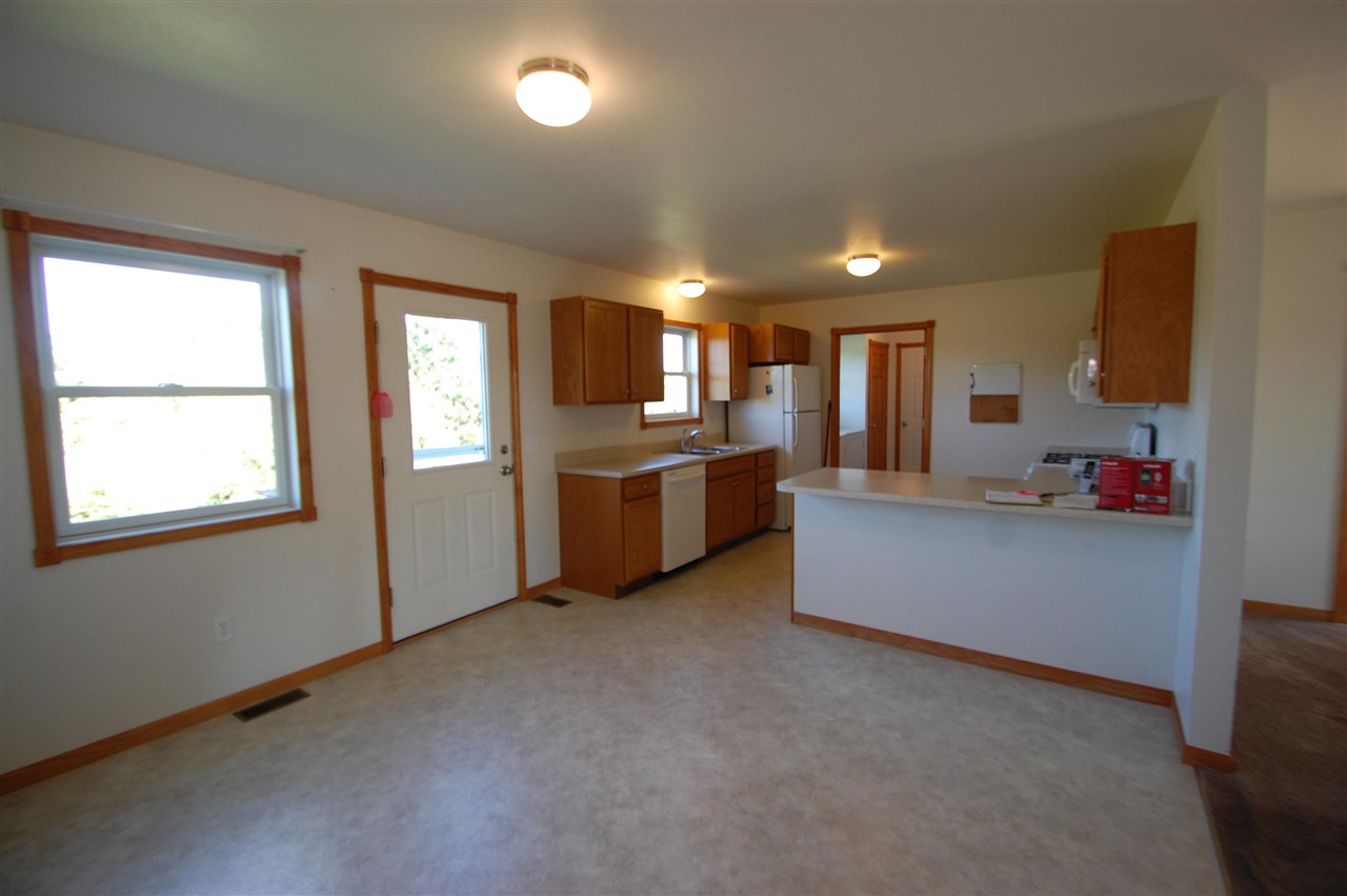 5205 Greenwood Road Gladwin, MI 48624 - Photo 12 of 42 1892807-11.JPG