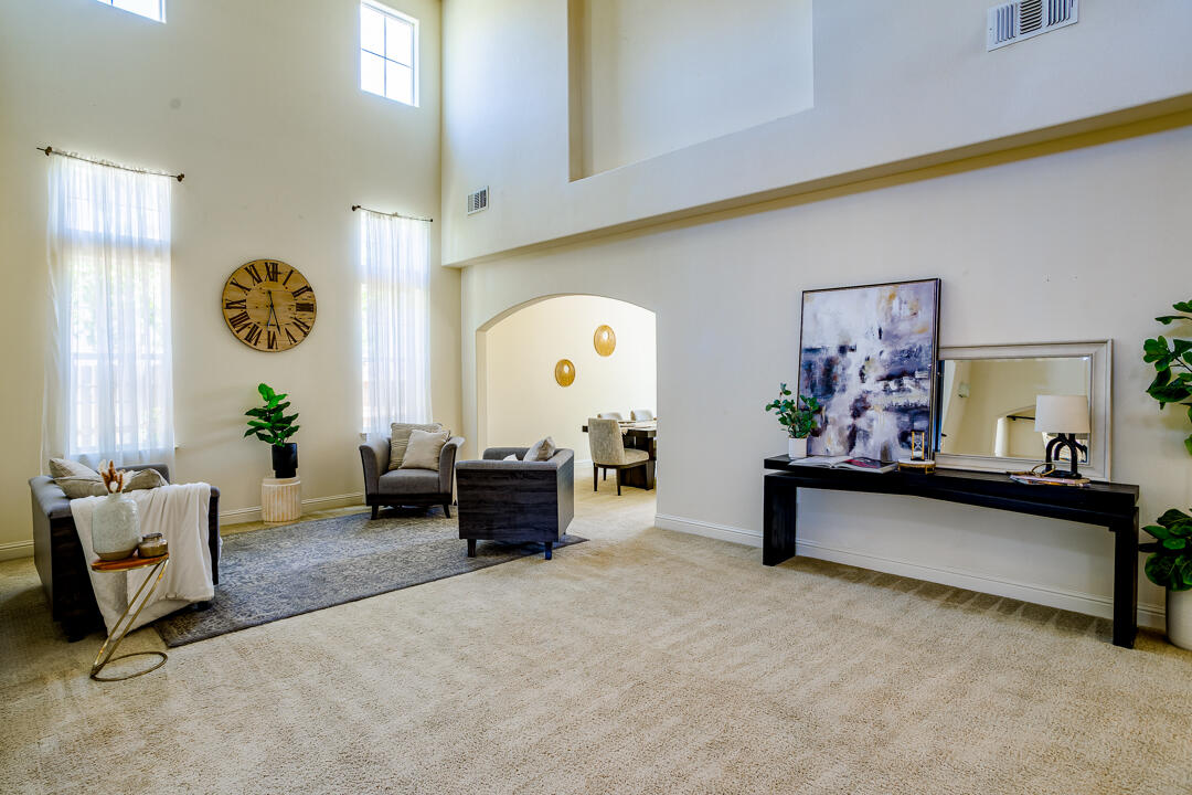 2563 Riviera Court Tulare, CA 93274 - Photo 5 of 27