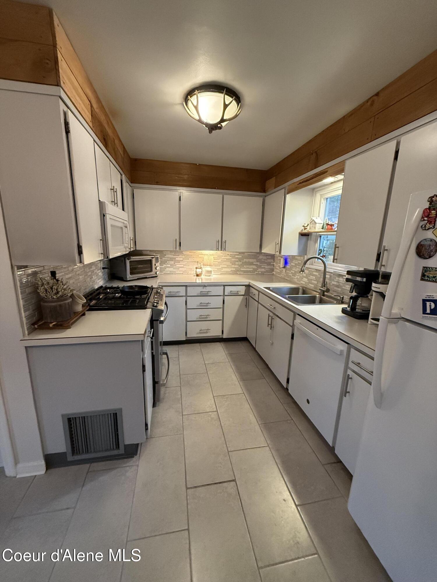 514 Riverside Avenue West Kellogg, ID 83837 - Photo 11 of 31 IMG_3993